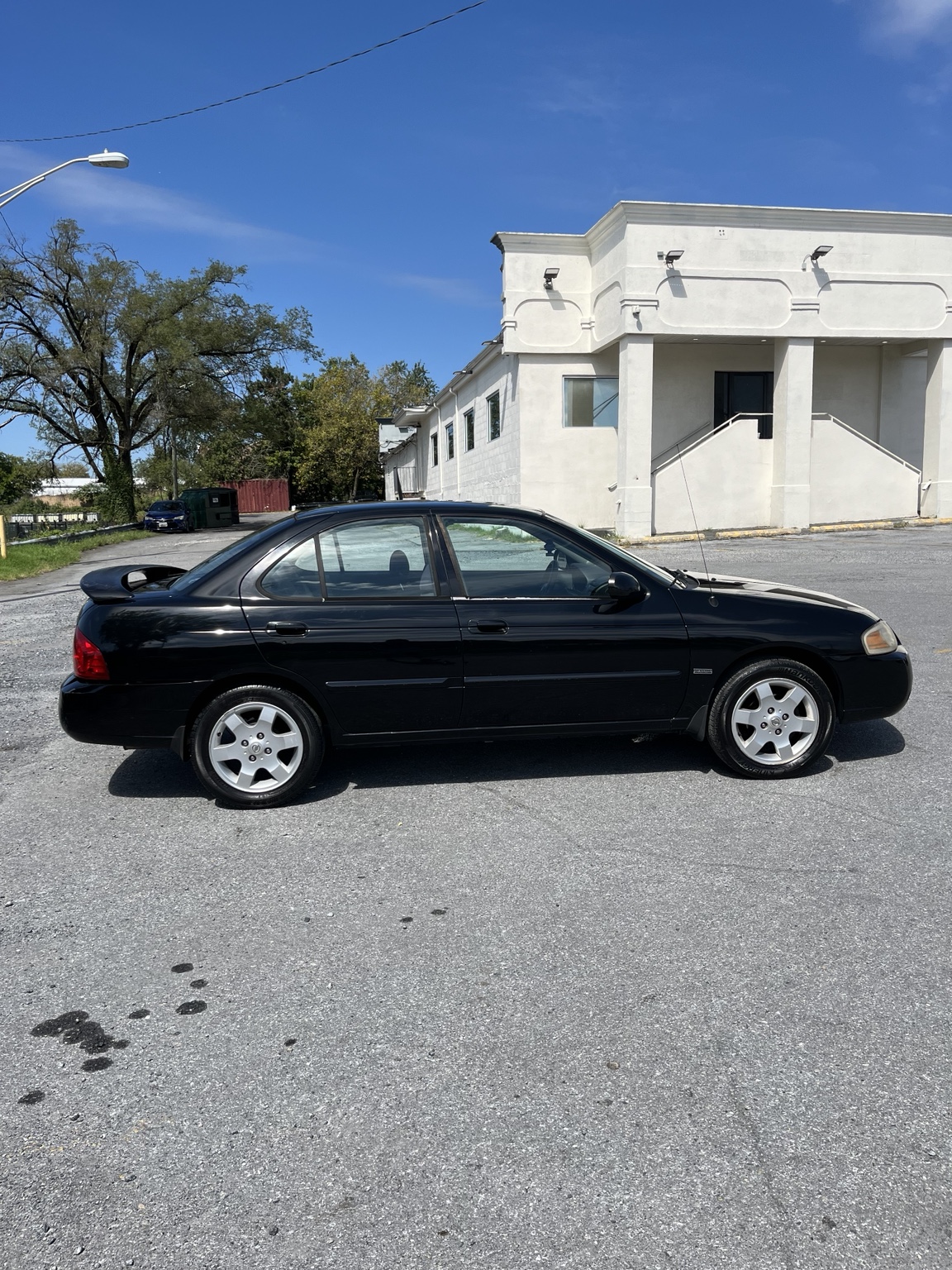 2006 Nissan Sentra opposite side view